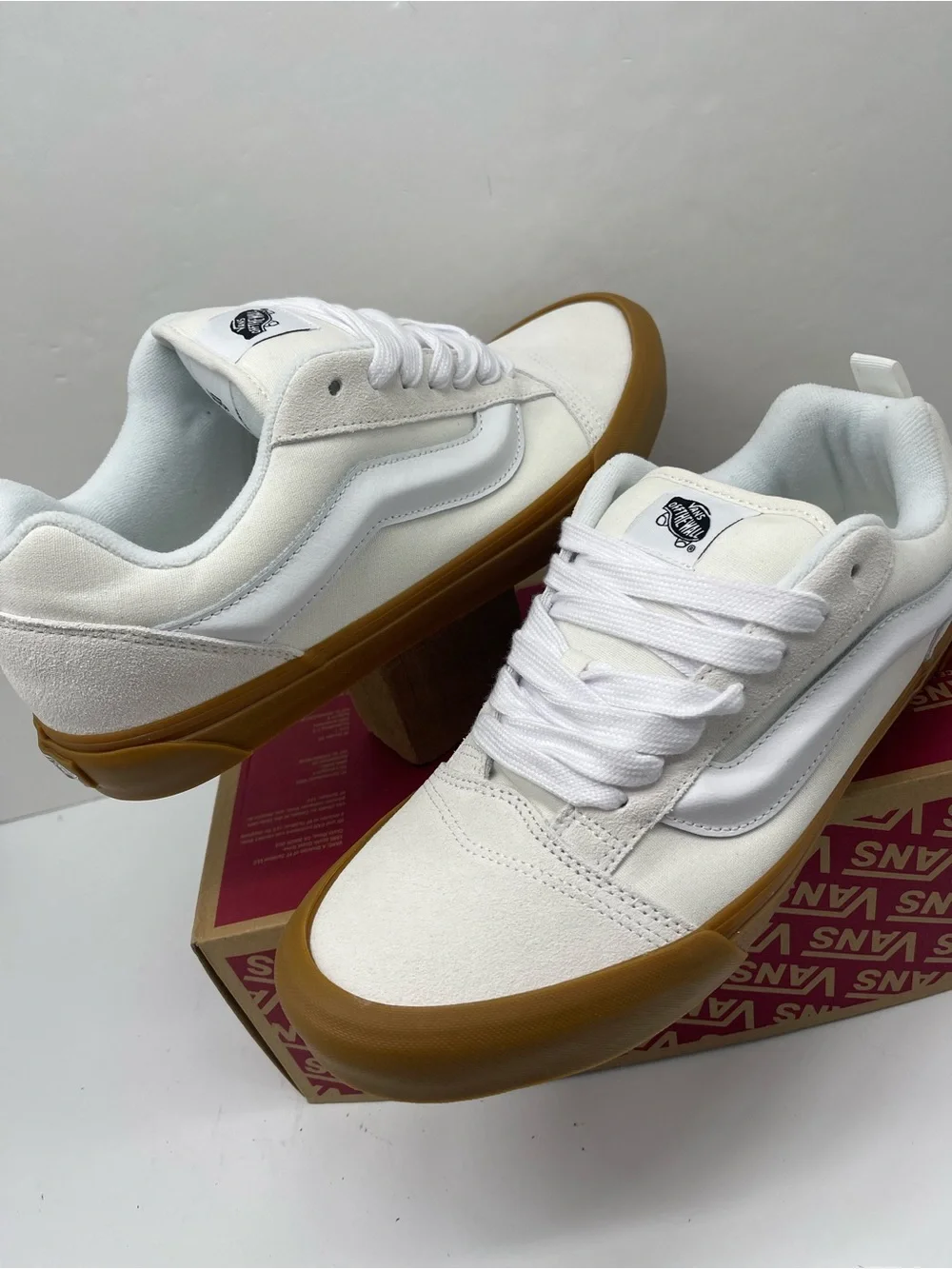 Vans Men’s Sz 11.5 Knu Skool GUM BLANC DE BLANC VN000D22JVY Skate Sneakers